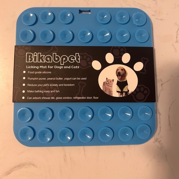 Dog licking mat - Picture 2 of 2